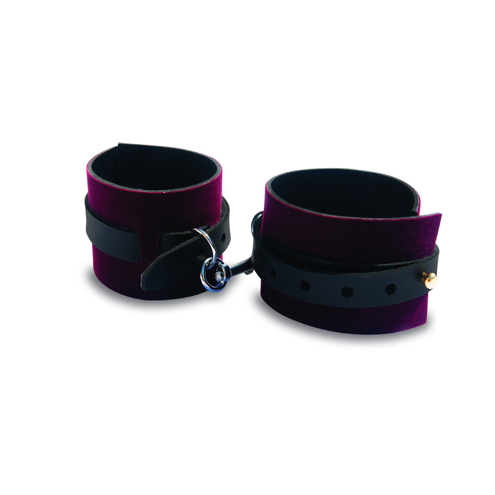 S&M Enchanted Kit | 646709099244 | Available at EroticWarehouse.com