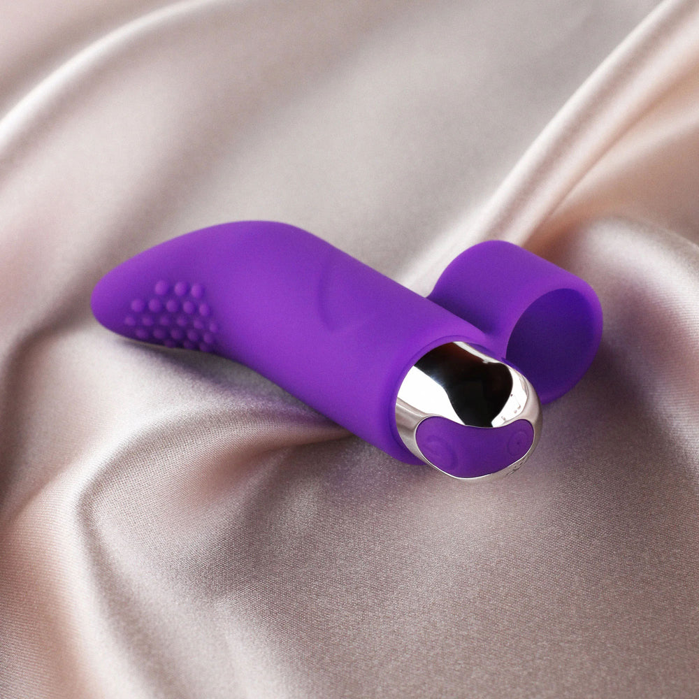 Brook 10 Modes Bullet Vibrator With Finger Accessorie Purple | 716715771486 | Available at EroticWarehouse.com